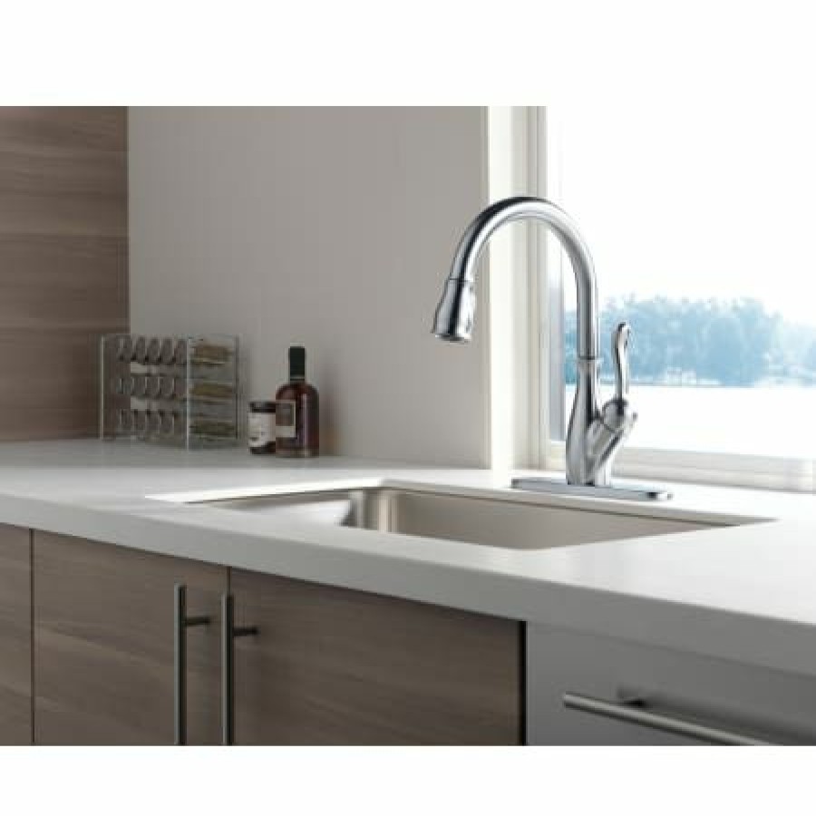 * Pullout Spray | New Delta Leland Pull-Down Kitchen Faucet With Magnetic Docking Spray Head And Shieldspray Includes Lifetime Warranty